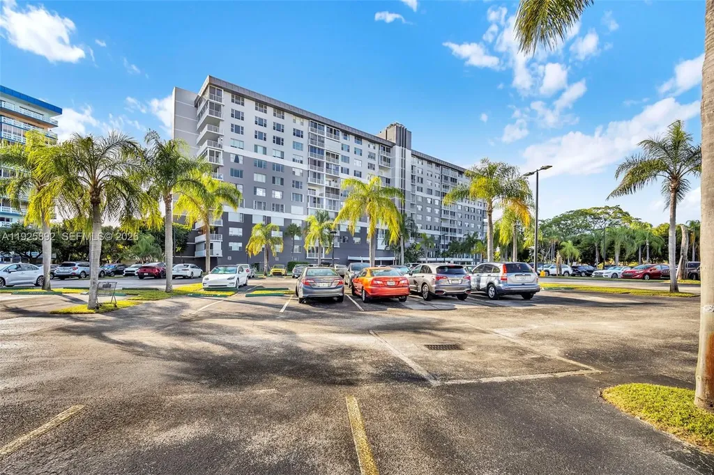 3850 Washington Street Hollywood FL 33021