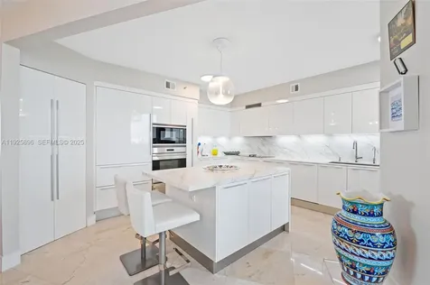 19333 E Collins Avenue Sunny Isles Beach FL 33160
