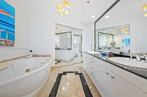 19333 E Collins Avenue Sunny Isles Beach FL 33160