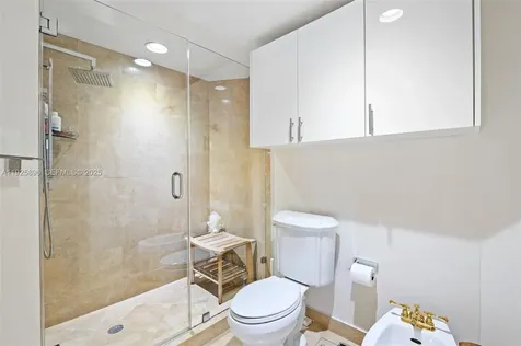 19333 E Collins Avenue Sunny Isles Beach FL 33160