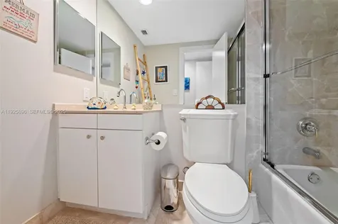 19333 E Collins Avenue Sunny Isles Beach FL 33160