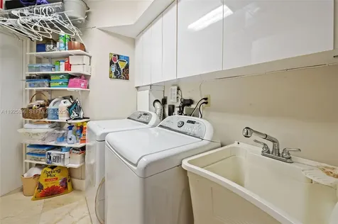 19333 E Collins Avenue Sunny Isles Beach FL 33160