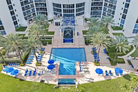 19333 E Collins Avenue Sunny Isles Beach FL 33160