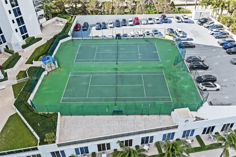 19333 E Collins Avenue Sunny Isles Beach FL 33160