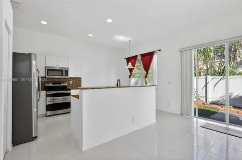 1535 SW 187th Avenue Pembroke Pines FL 33029