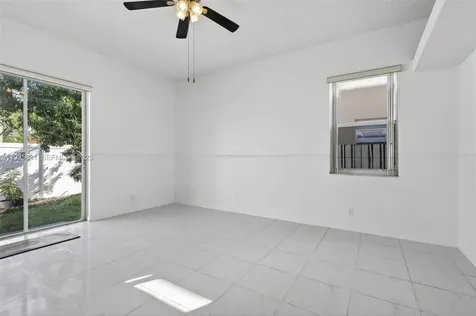 1535 SW 187th Avenue Pembroke Pines FL 33029
