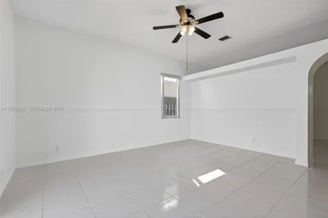 1535 SW 187th Avenue Pembroke Pines FL 33029