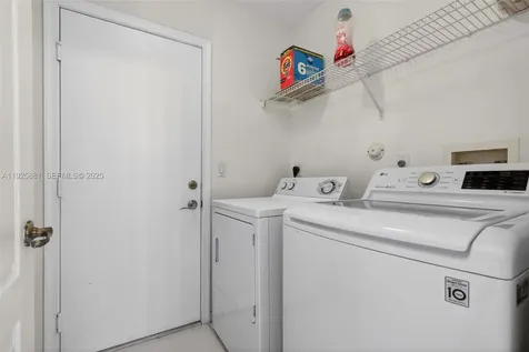 1535 SW 187th Avenue Pembroke Pines FL 33029