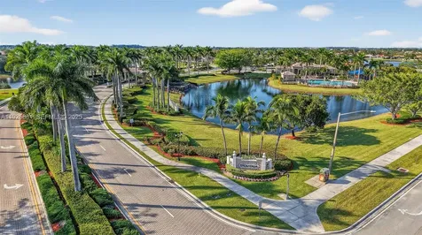1535 SW 187th Avenue Pembroke Pines FL 33029