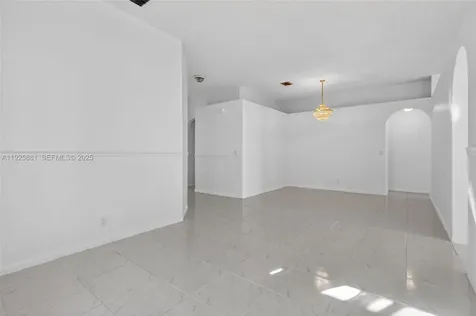 1535 SW 187th Avenue Pembroke Pines FL 33029