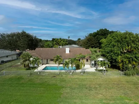 7860 SW 173rd Terrace Palmetto Bay FL 33157