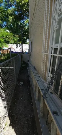 251 NW 34th Terrace Miami FL 33127