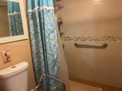 661 NE 195th Street Miami FL 33179