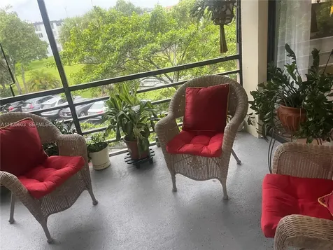 661 NE 195th Street Miami FL 33179