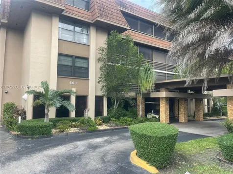 661 NE 195th Street Miami FL 33179