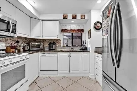7100 SW 112th Place Miami FL 33173