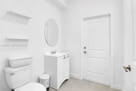 879 SE 26th Terrace Homestead FL 33035