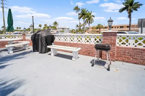 1050 Atlantic Shores Boulevard Hallandale Beach FL 33009