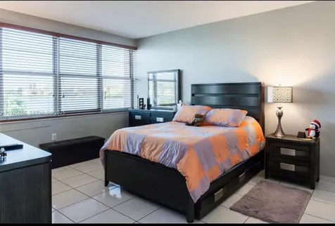 18555 NE 14th Avenue Miami FL 33179