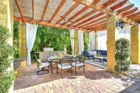16645 SW 87th Court Palmetto Bay FL 33157