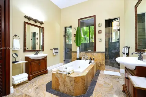 16645 SW 87th Court Palmetto Bay FL 33157