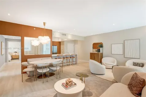 31 SE 5th Street Miami FL 33131