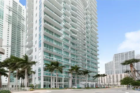 31 SE 5th Street Miami FL 33131