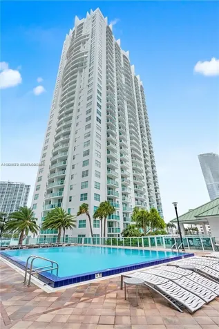 31 SE 5th Street Miami FL 33131