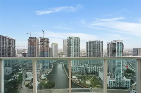 31 SE 5th Street Miami FL 33131