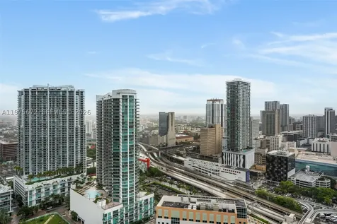 31 SE 5th Street Miami FL 33131
