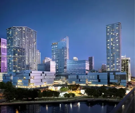 31 SE 5th Street Miami FL 33131