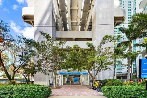 31 SE 5th Street Miami FL 33131