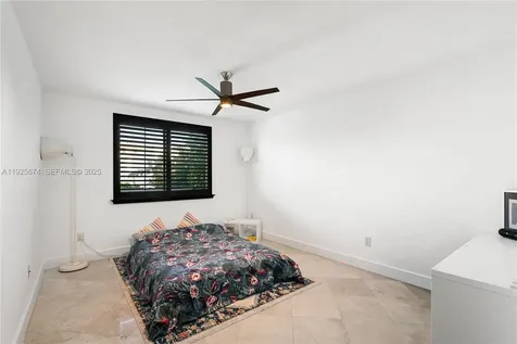 110 Washington Avenue Miami Beach FL 33139
