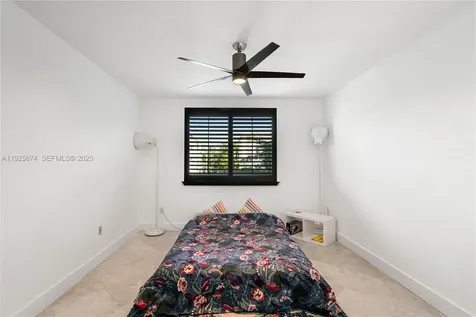 110 Washington Avenue Miami Beach FL 33139