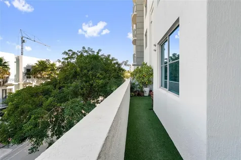 110 Washington Avenue Miami Beach FL 33139