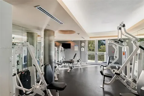 110 Washington Avenue Miami Beach FL 33139