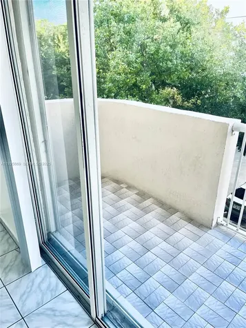 6801 Harding Avenue Miami Beach FL 33141