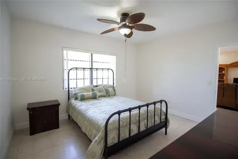 1140 NE 204th Street Miami FL 33179