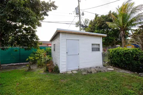 1140 NE 204th Street Miami FL 33179