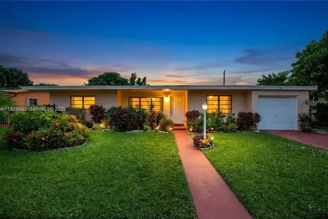 1140 NE 204th Street Miami FL 33179