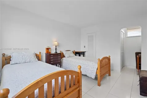 2999 Point East Drive Aventura FL 33160
