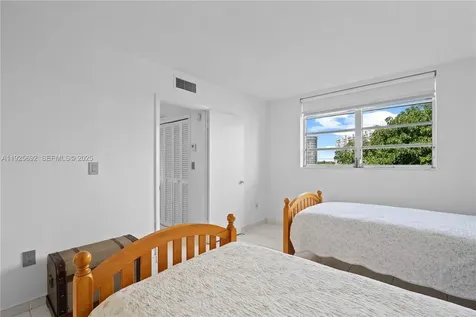 2999 Point East Drive Aventura FL 33160