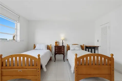 2999 Point East Drive Aventura FL 33160