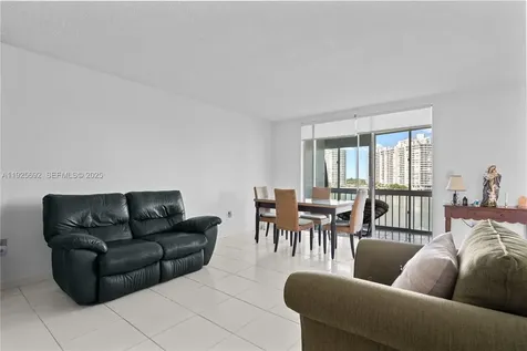2999 Point East Drive Aventura FL 33160