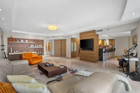 17201 Collins Avenue Sunny Isles Beach FL 33160