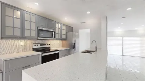 8212 NW 8th Place Plantation FL 33324