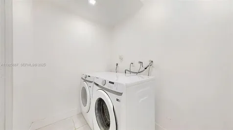 8212 NW 8th Place Plantation FL 33324
