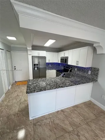 1075 W 68th Street Hialeah FL 33014