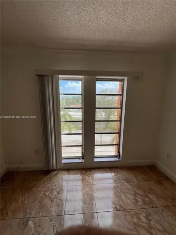 1075 W 68th Street Hialeah FL 33014