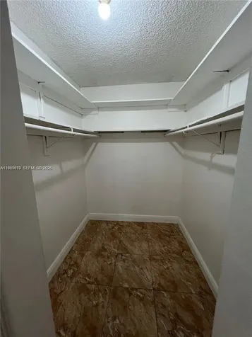 1075 W 68th Street Hialeah FL 33014
